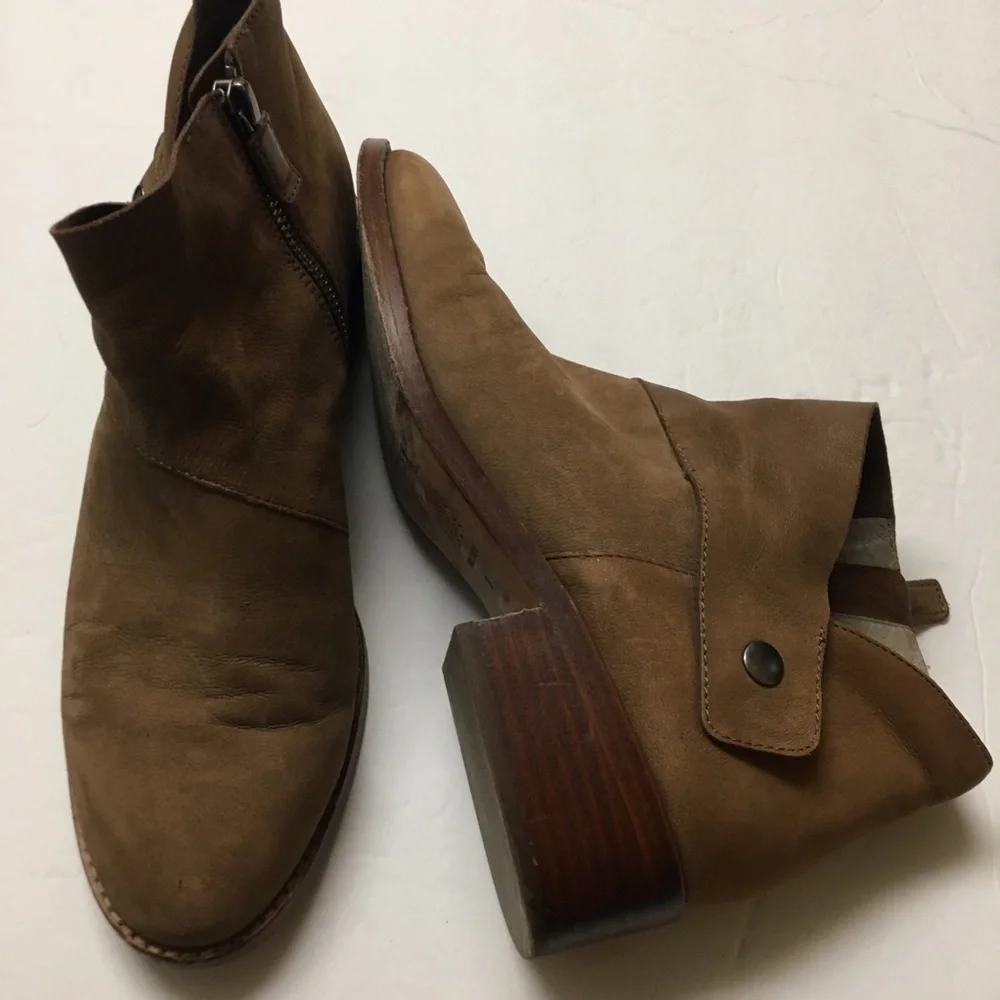 Eileen Fisher Billie Booties Ankle Boots 9 Brown Soft Leather Fall Casual